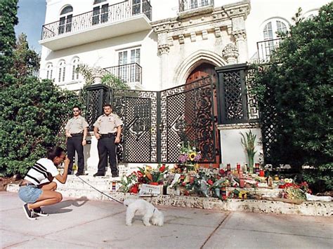 velorio de gianni versace|andrew cunanan versace death.